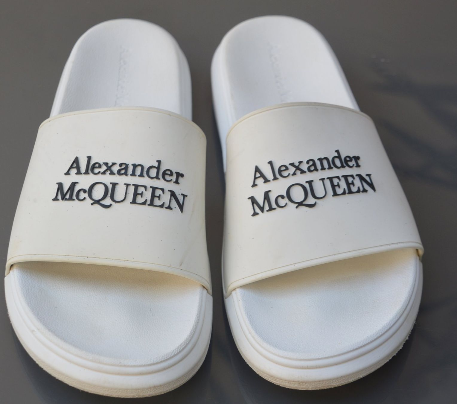 Alexander Mcqueen Scarpe da uomo: Alexander McQUEEN  Flip-Flops  .45.5 – Usato da Collonges venduto da arashee 2