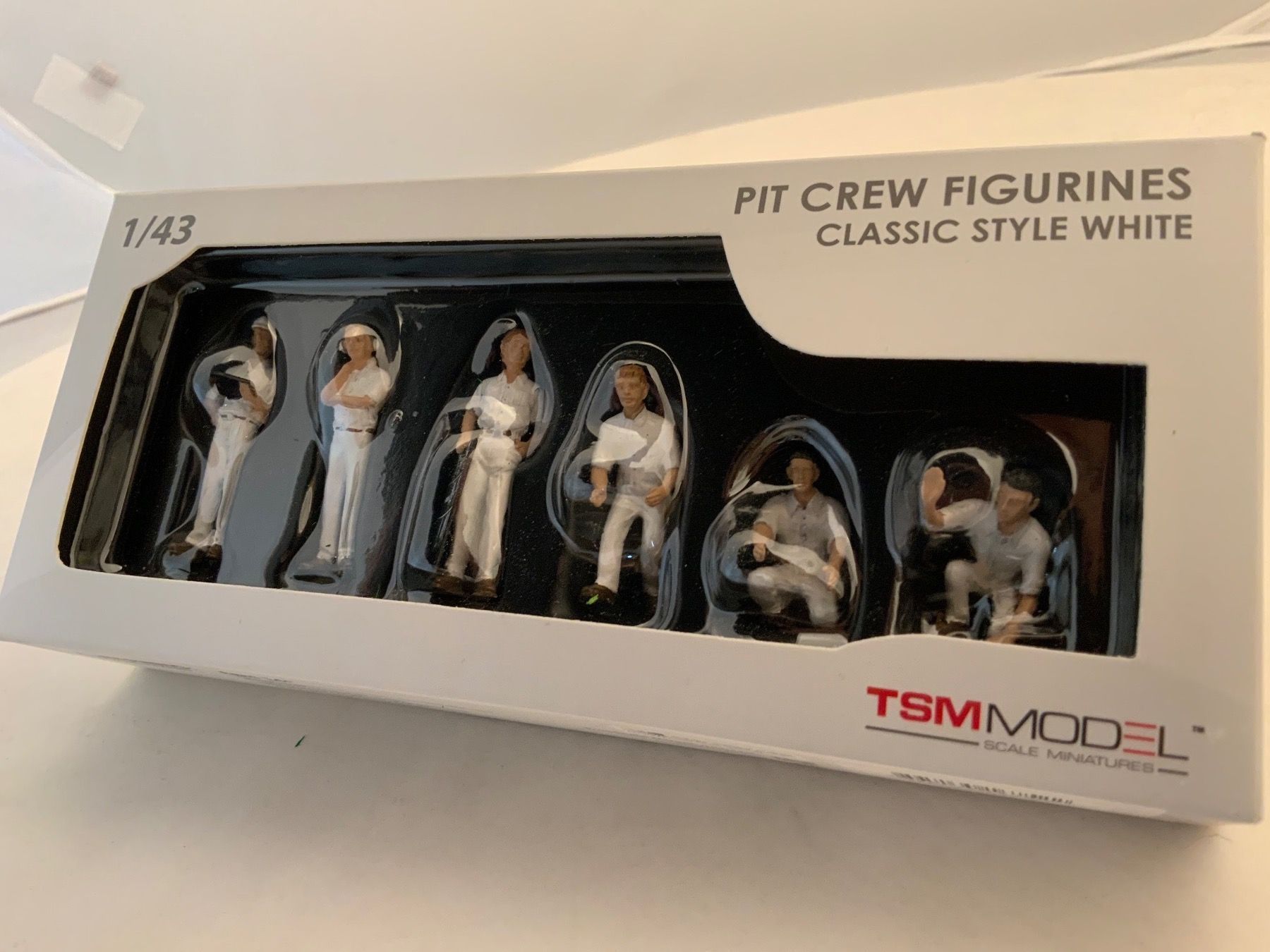 Statuette: Figuren 1/43  PIT CREW  Classic White neutral – Nuovo e nell'imballaggio originale da Erlenbach im Simmental venduto da Model_box