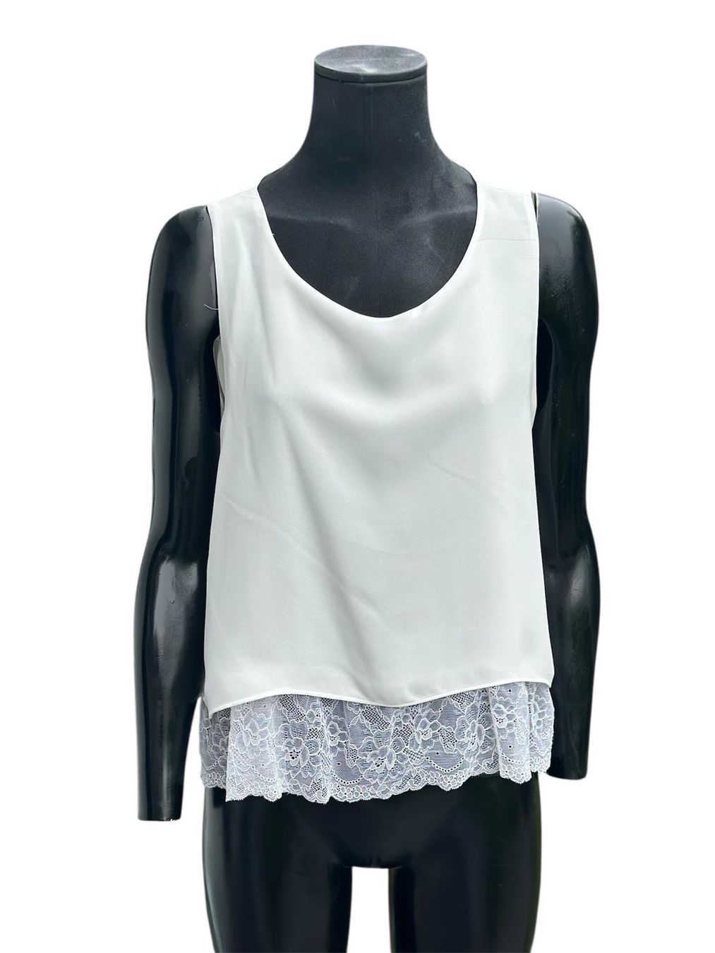 Zara Top: Weisses Sommer Top mit Spitze, Grösse S – Usato da Zufikon venduto da Modestil365