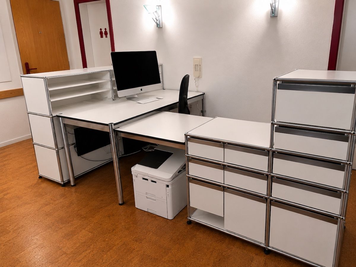 Scrivanie: USM Haller Schreibtisch – Usato da Utzenstorf venduto da nadja123753 1