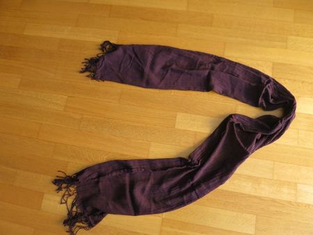 Schal mit Fransen, violett