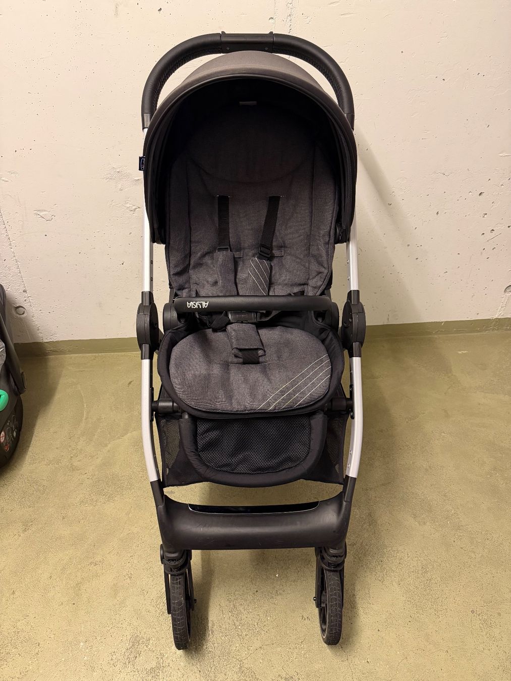 Chicco Carrozzine: Trio kinderwagen Chicco Alysia – Usato da Muri AG venduto da sar_52jn 4