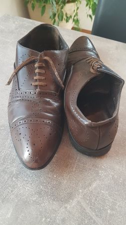 Chaussures vintages grandeur US 9 marque Prada