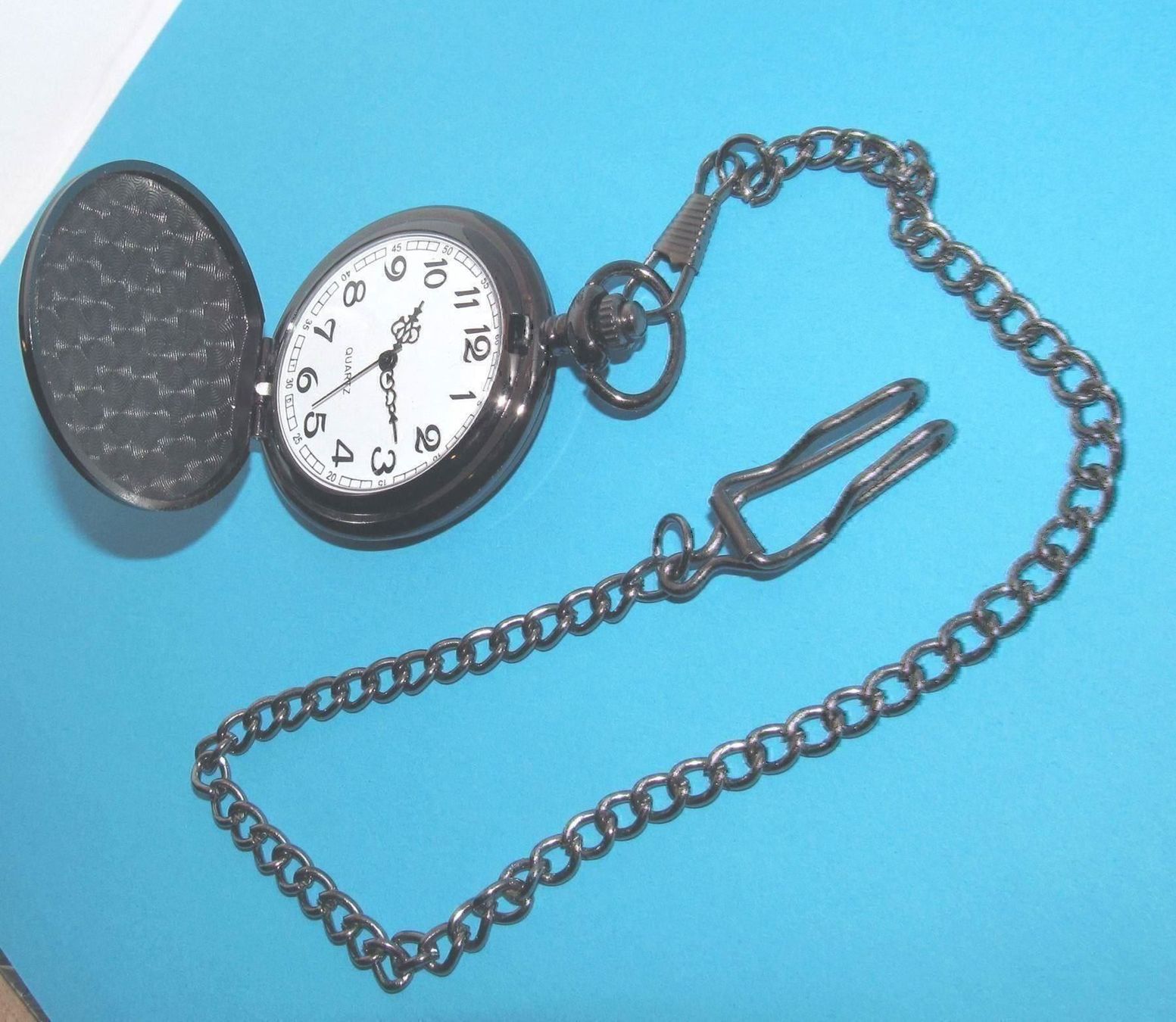 Orologi: Taschenuhr schwarz, hochglänzend mit Kette – Nuovo e nell'imballaggio originale da St. Margarethen TG venduto da ursk10 5