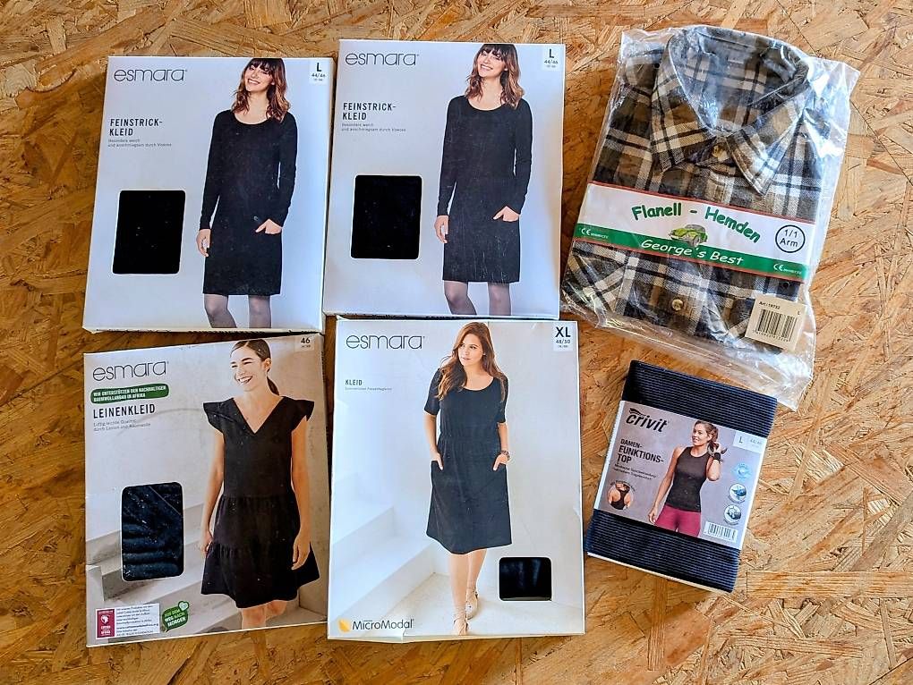 Lotti di vestiti: Habits pour femmes – Usato da Provence venduto da tokoclo
