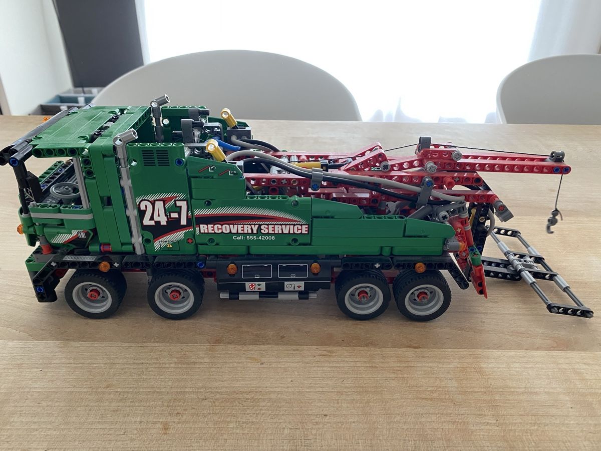Lego Kit di costruzioni: Lego Technic Abschleppwagen 42008 – Difettoso da Stans venduto da lor_p8xh