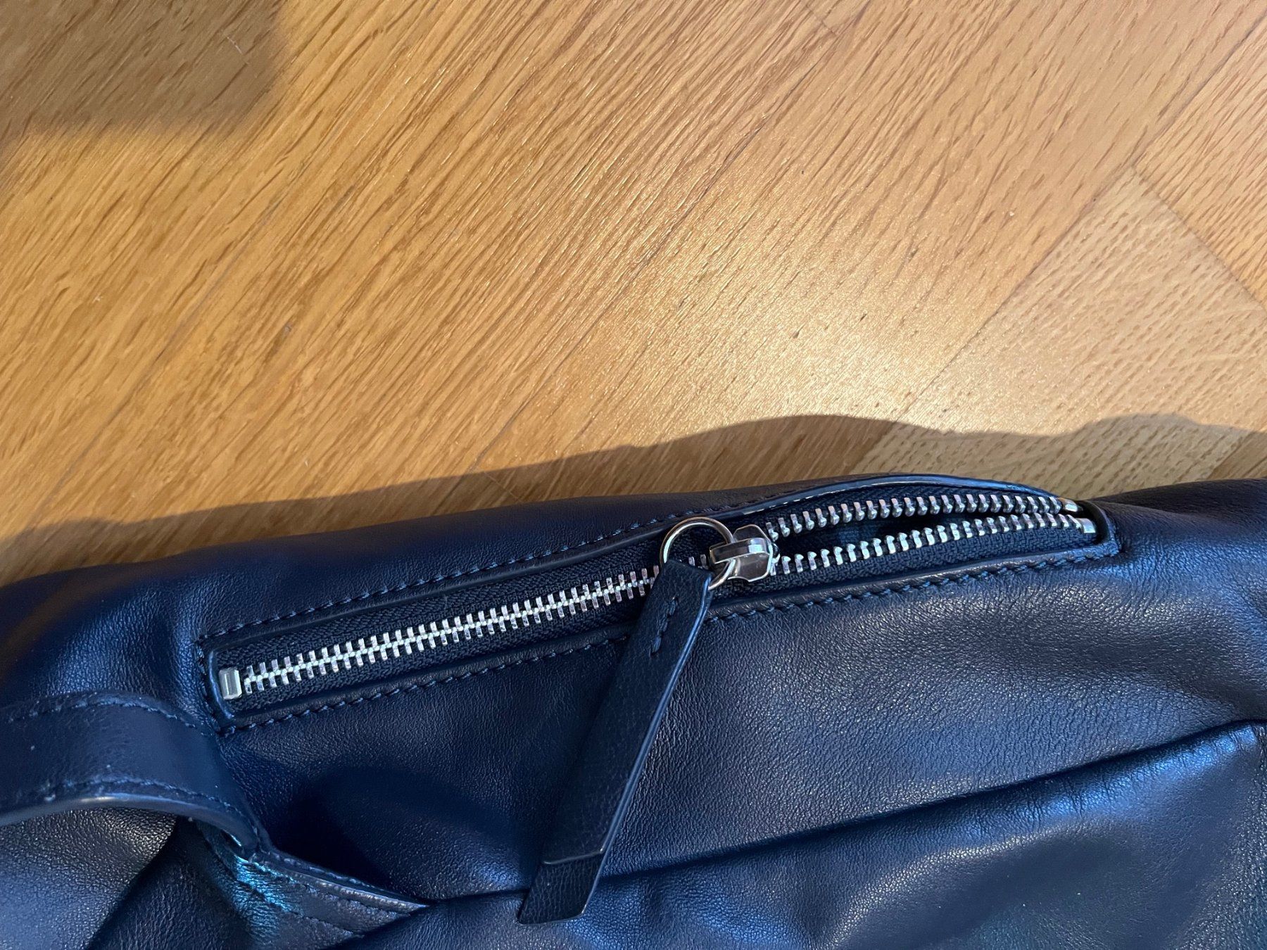 Liebeskind Zaini: LIEBESKIND Rücksack Leder – Usato da Luzern venduto da Aleoschli 4