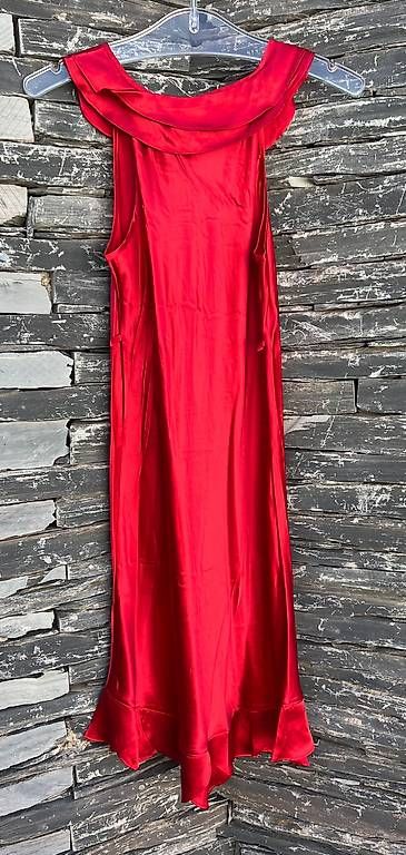 Vestiti:  Rotes Kleid von St-martins – Nuovo e nell'imballaggio originale da Tagelswangen venduto da fireiceprincess 2