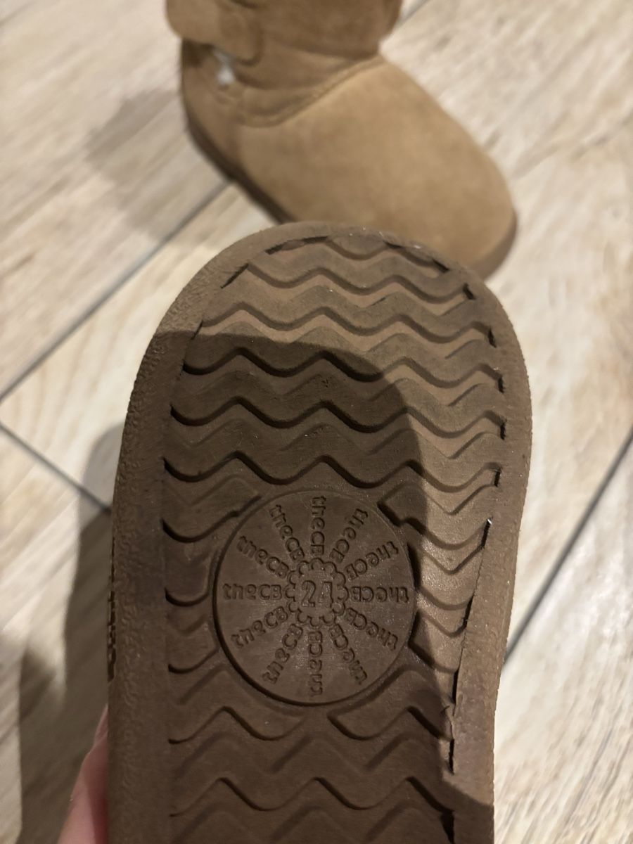 Scarpe per ragazzi: Chaussure enfant  – Nuovo (secondo la descrizione) da Conthey venduto da deb_29ww 2