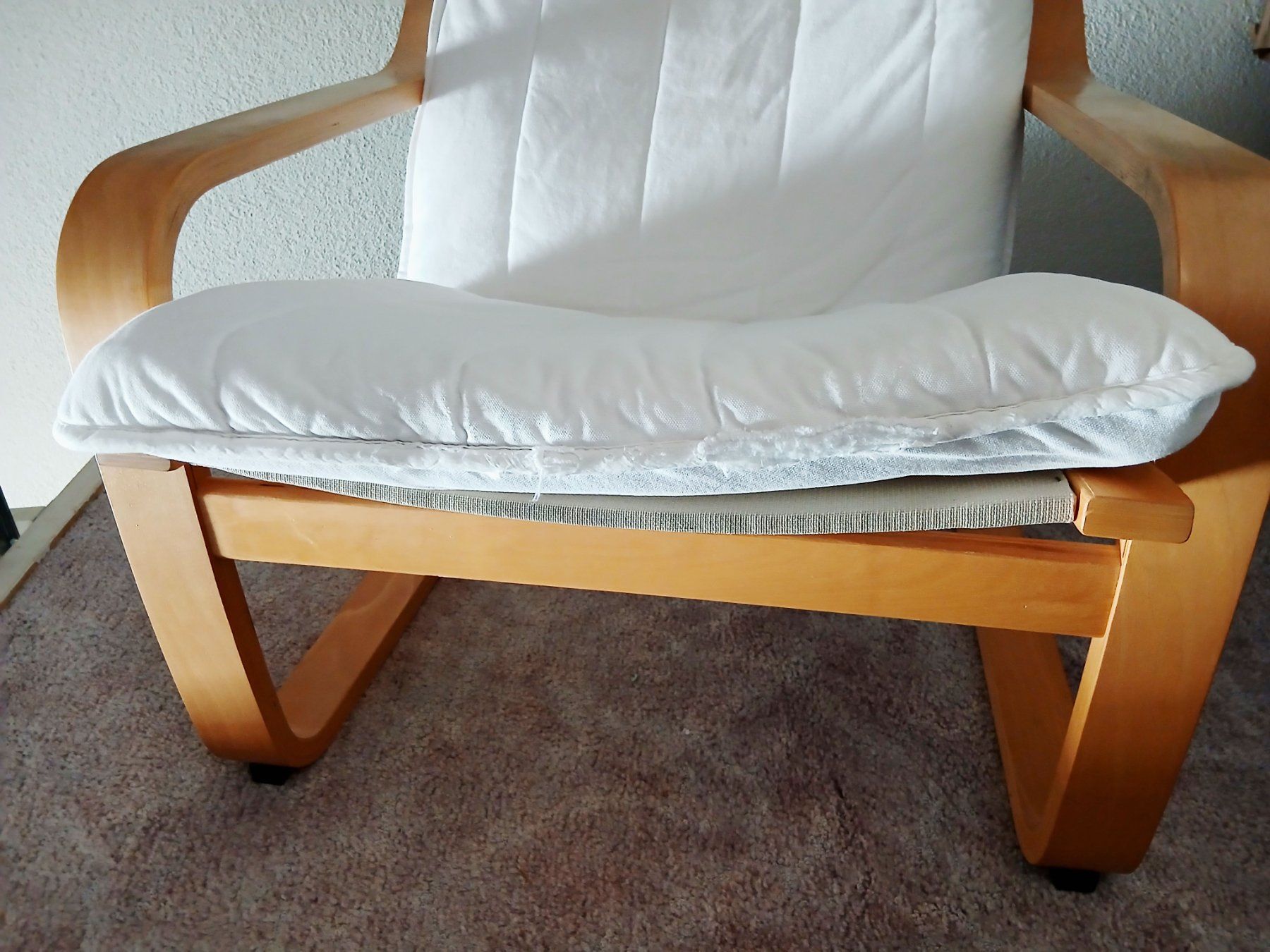 Ikea Stühle: IKEA Stuhl mit  Hocker hellbeige – Gebraucht aus Brüttisellen von Buxus 3