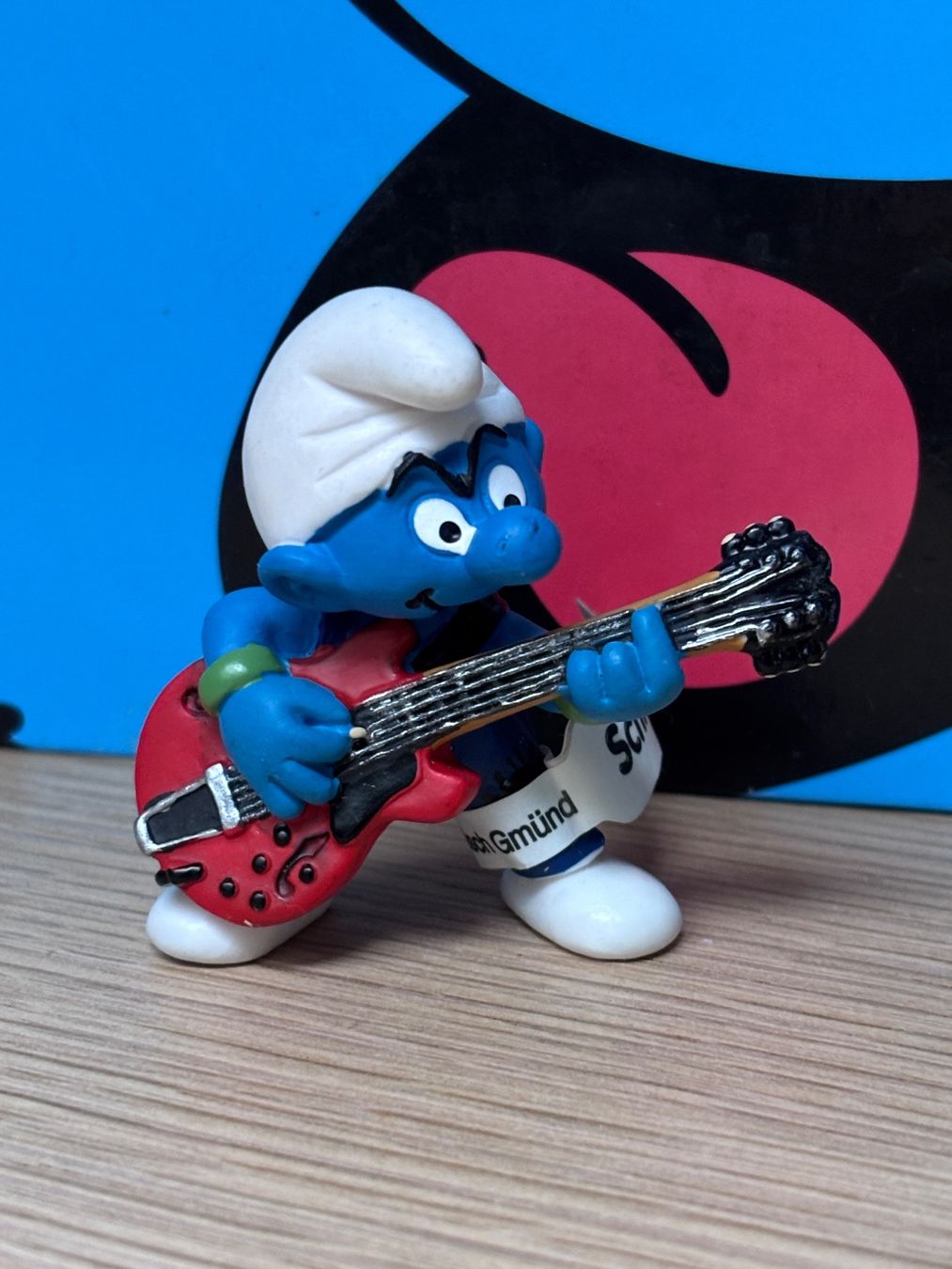Schleich Statuette: Schlumpf mit E-Gitarre – Nuovo (secondo la descrizione) da Lyss venduto da Duckszone