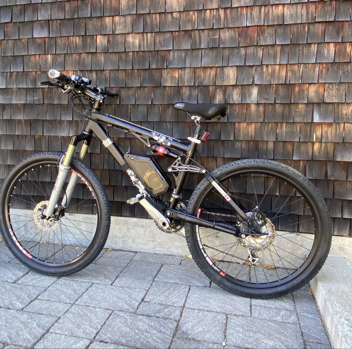 Biciclette: Stöckli E-Bike mit Maxon Bikedrive System schwarz – Usato da Surcuolm venduto da Brandon1958