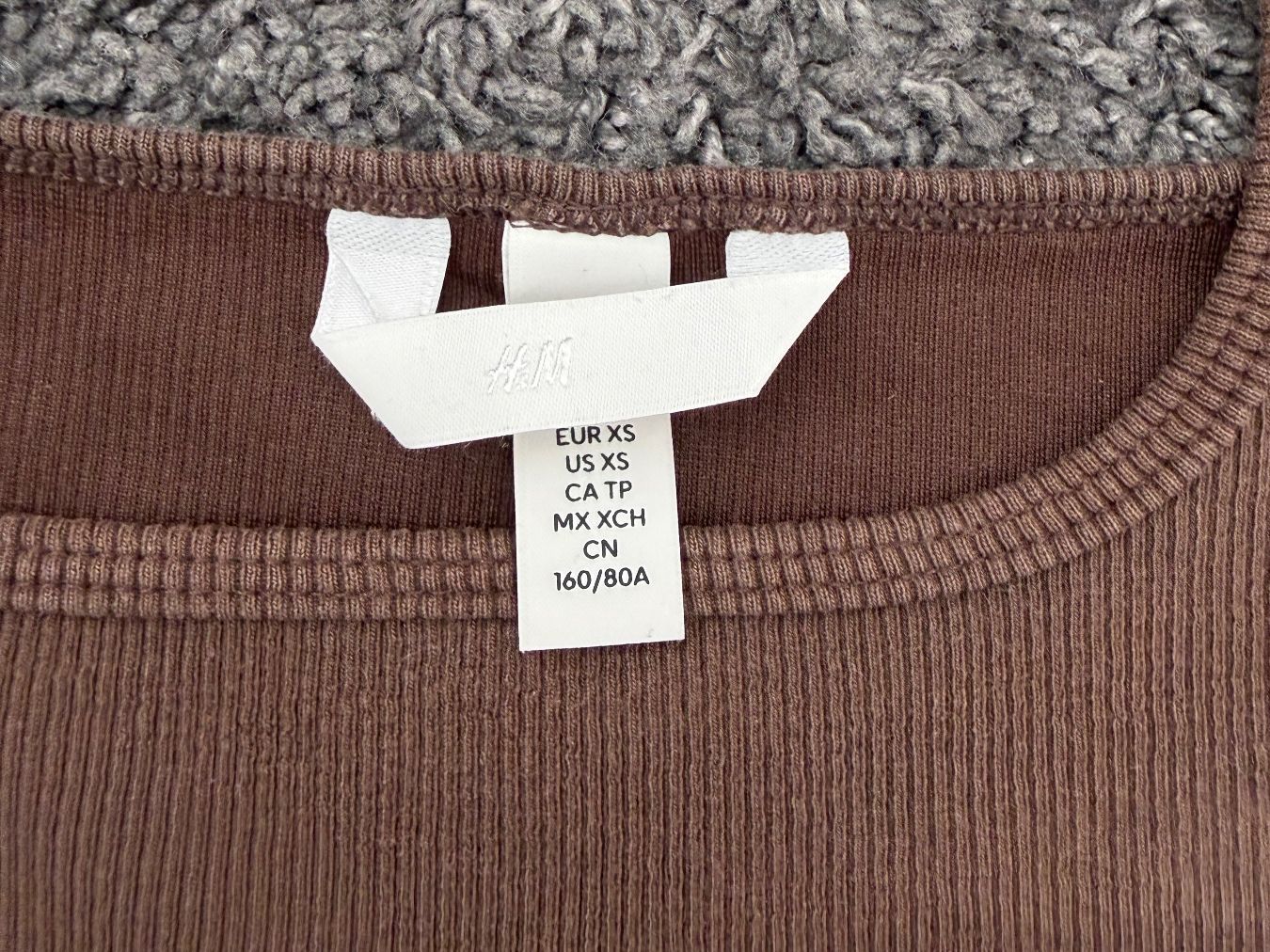 H&M Tops: H&M Top – Gebraucht aus Rain von Rasala3 2