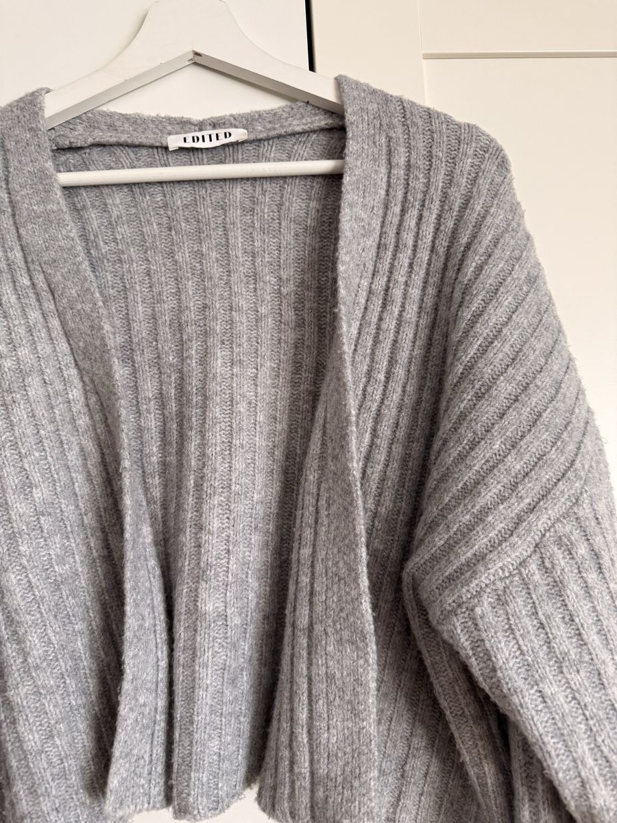 Giacche: Strickjacke croped Grösse S – Usato da Mörschwil venduto da Seegurke18 1