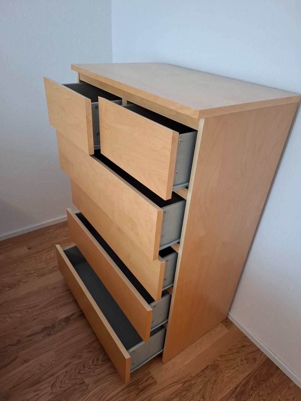 Ikea Kommoden: Kommode von Ikea (MALM) – Gebraucht aus Zürich von Theburrenclan 1