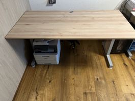 Praktischer Schreibtisch – ca. 160 x 80 cm – wenig gebraucht