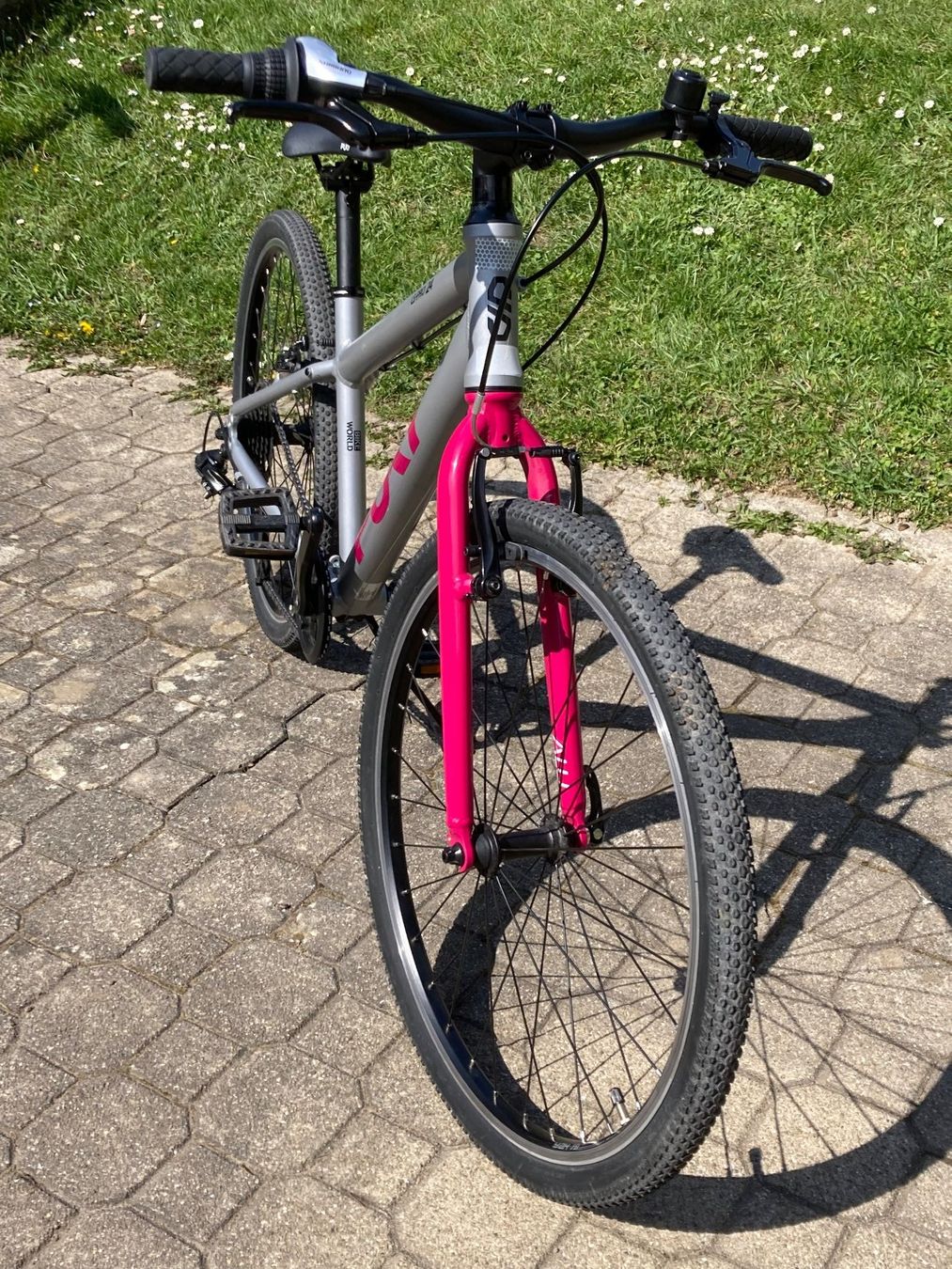 Velos: Mädchenvelo 24" mit Alurahmen – Gebraucht aus Thalwil von Doman13 4