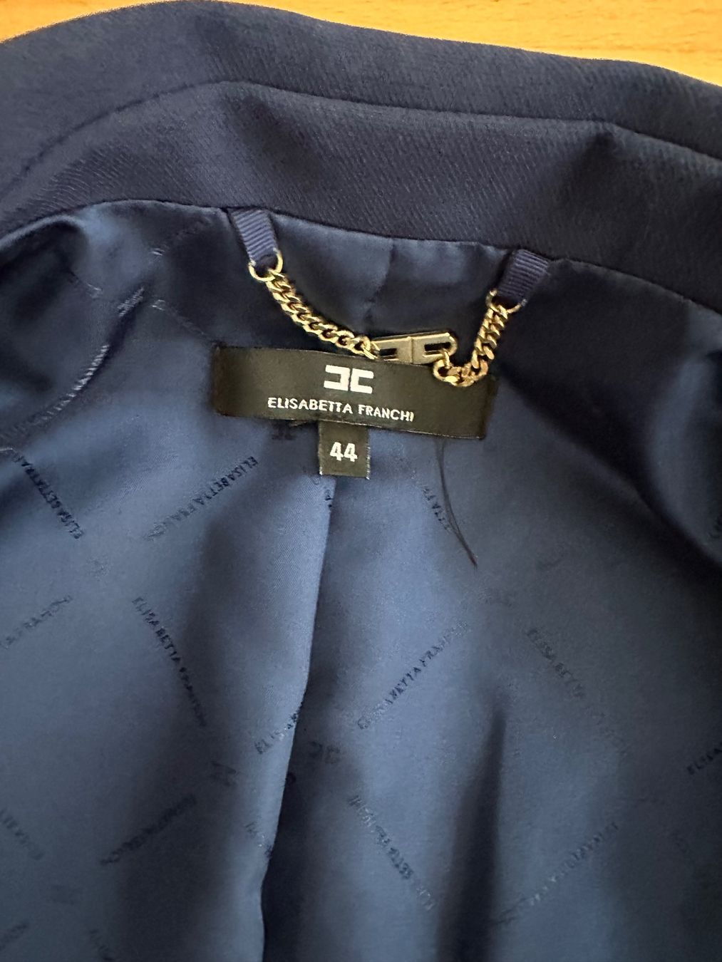 Franchi Tute: ELISABETTA FRANCHI MANTEL Gr.M NEU – Usato da Zürich venduto da LittleChic 5