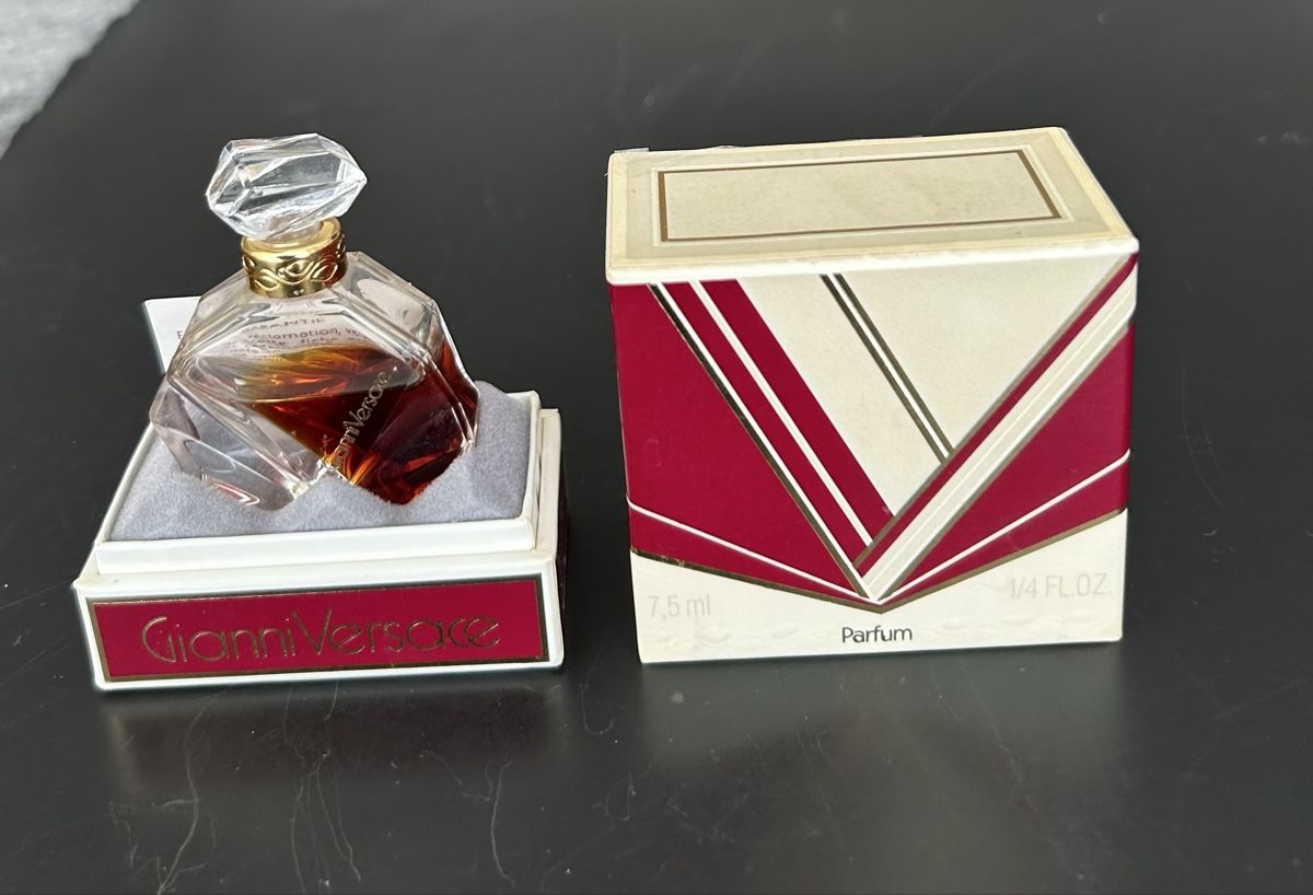 Versace Profumi & Eau de Toilette: Gianni Versace Pure Parfum 7.5 ml – Usato da Zumikon venduto da tuna007