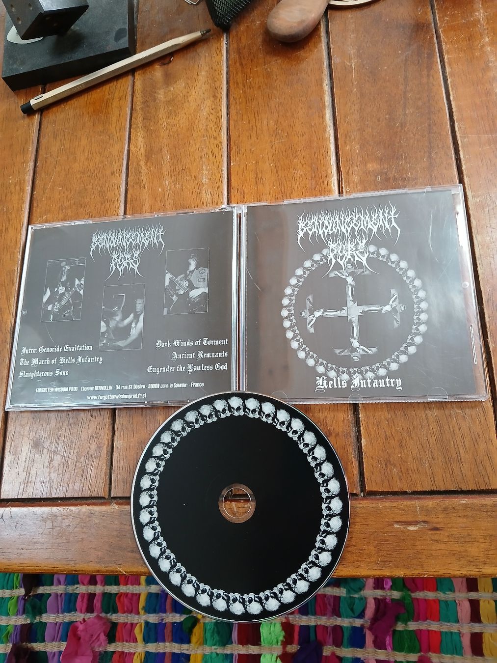 CDs: denouncement Pyre- hells... – D'occasion à St-Cergue par VeganWarrior