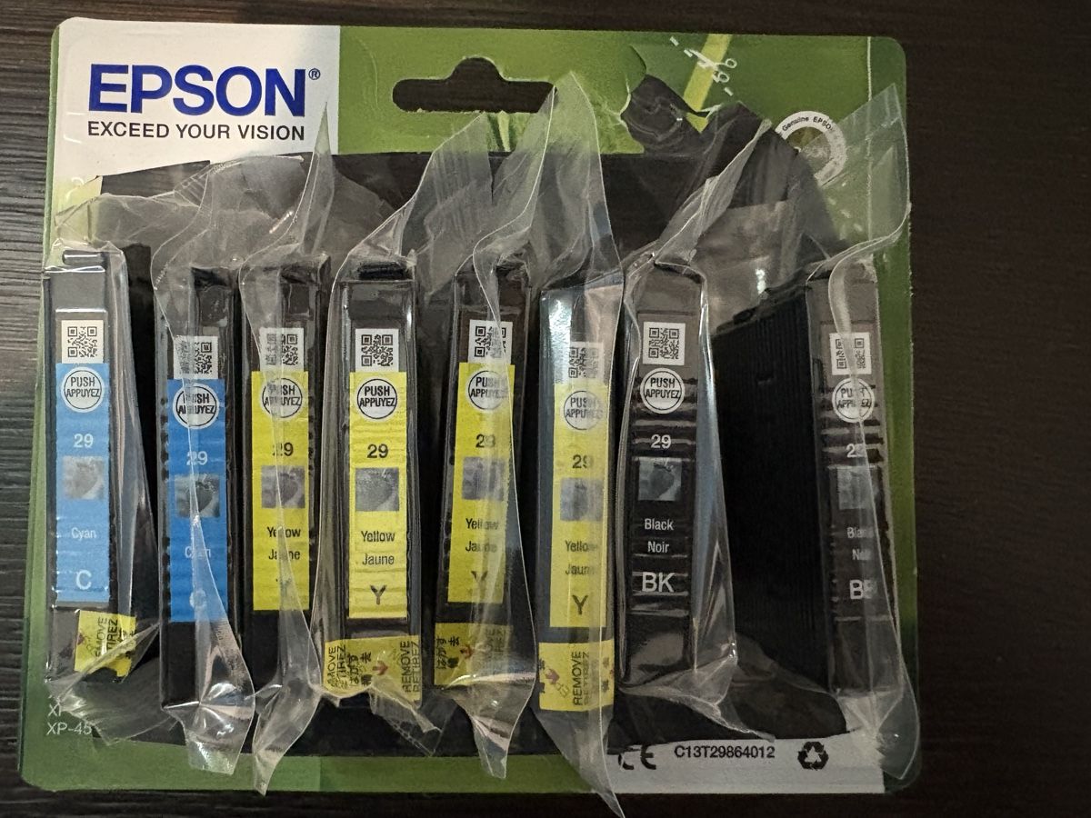 Epson Cartucce per stampanti & toner: Epson Tintenpatronen – Nuovo e nell'imballaggio originale da Adlikon B. Regensdorf venduto da sar_g6kn 1