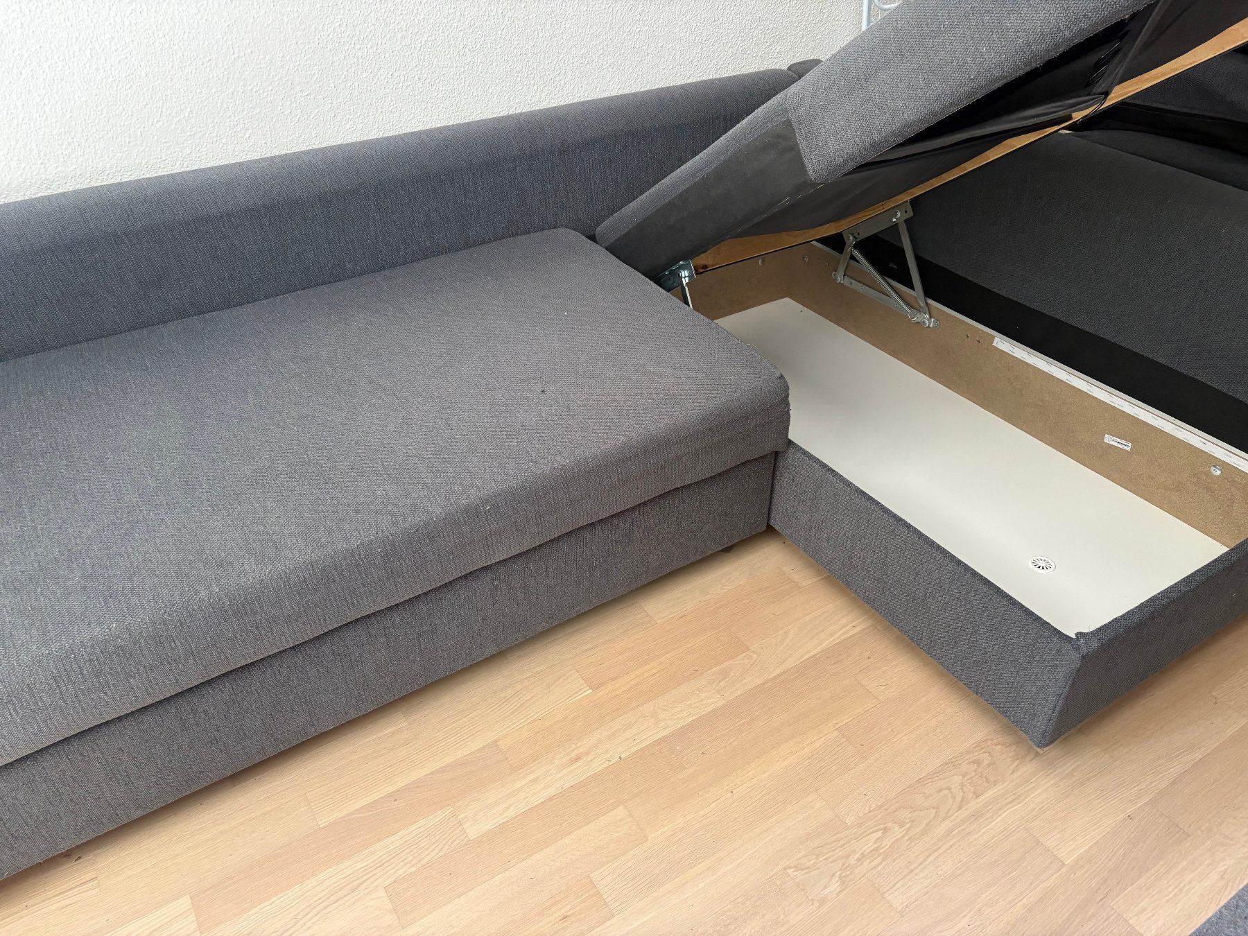 Ikea Sofas: ZUM VERSCHENKEN Ikea FRIHETEN Eckbettsofa – D'occasion à Zürich par zanili 3