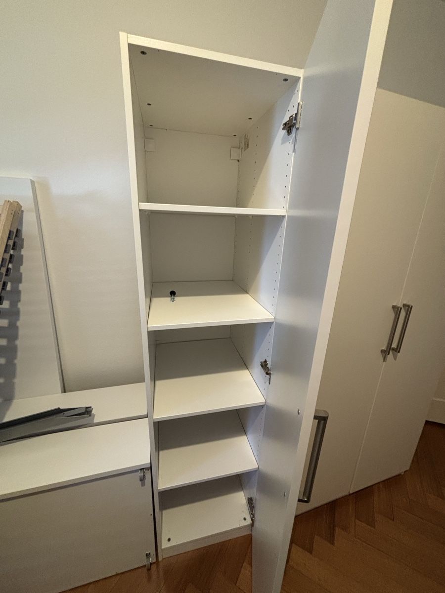 Ikea Garderobe: Wardrobe white 2-door good condition, until 7 August – Gebraucht aus Baden von David_Baden 3