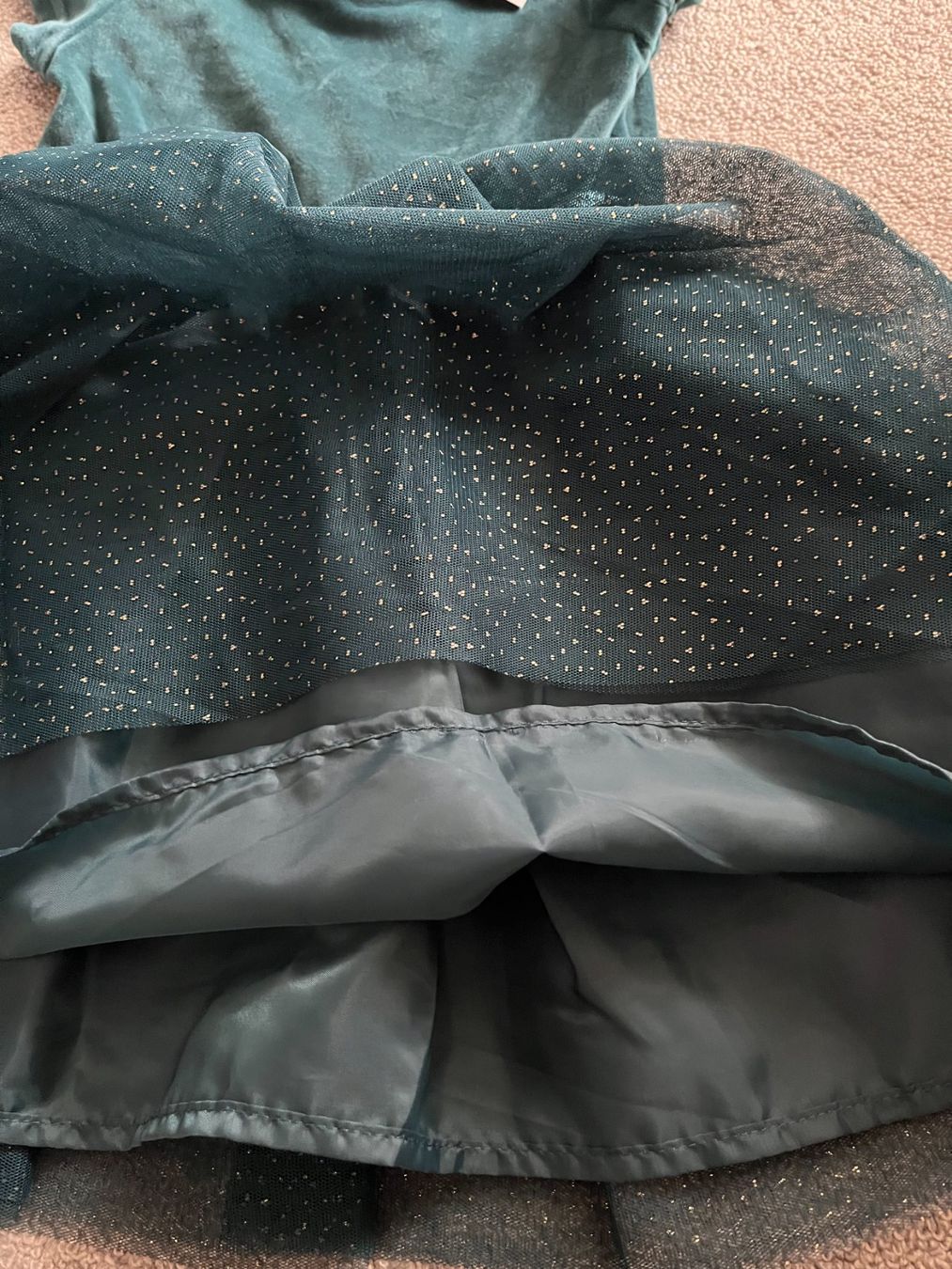 Vestiti & Gonne: Samtkleid Gr 92. Fabrikneu. – Nuovo e nell'imballaggio originale da Rekingen AG venduto da nederland1 2