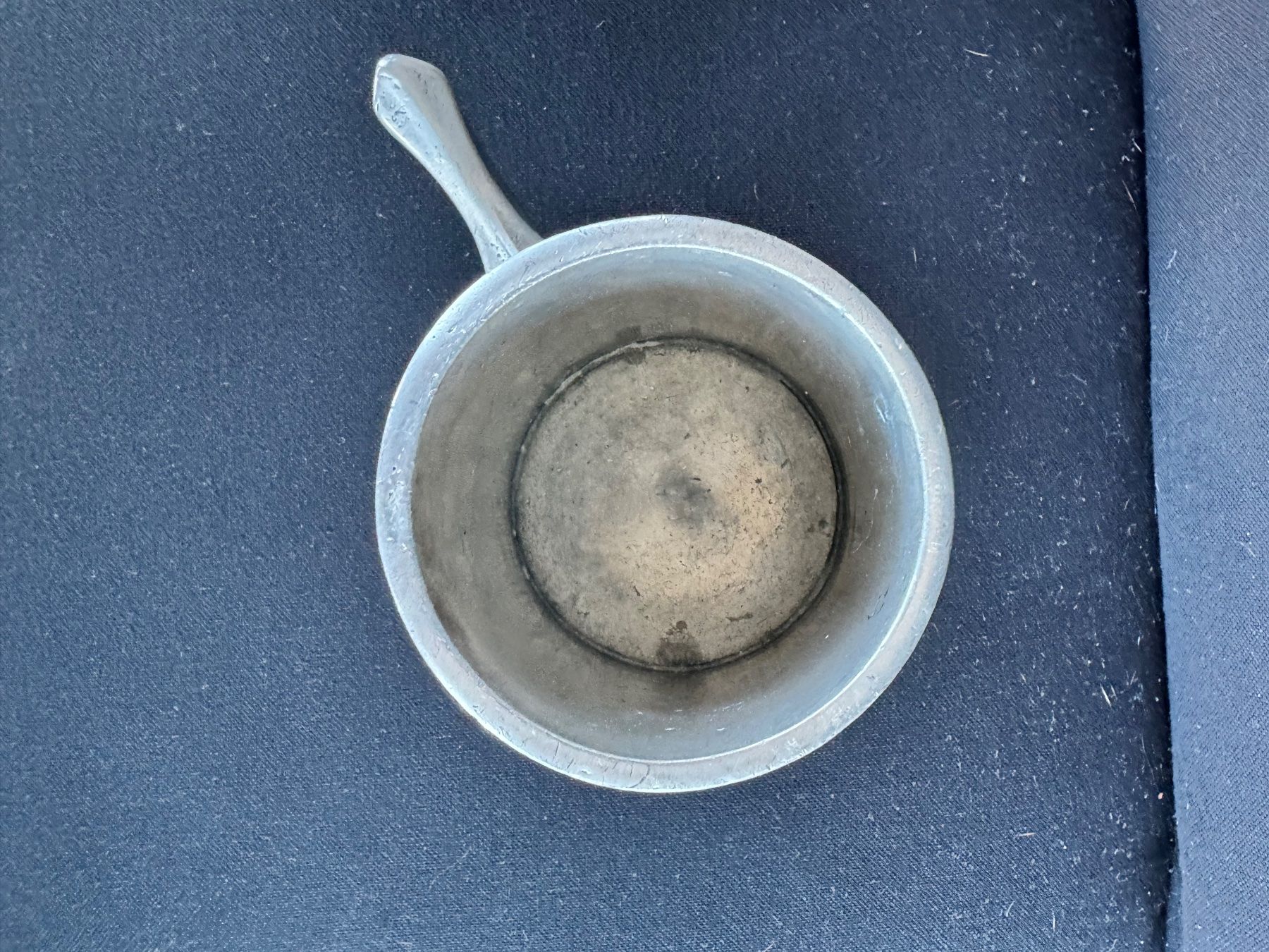 Tazze: Antiker Zinn Becher – Usato da Meilen venduto da specials4sale 4