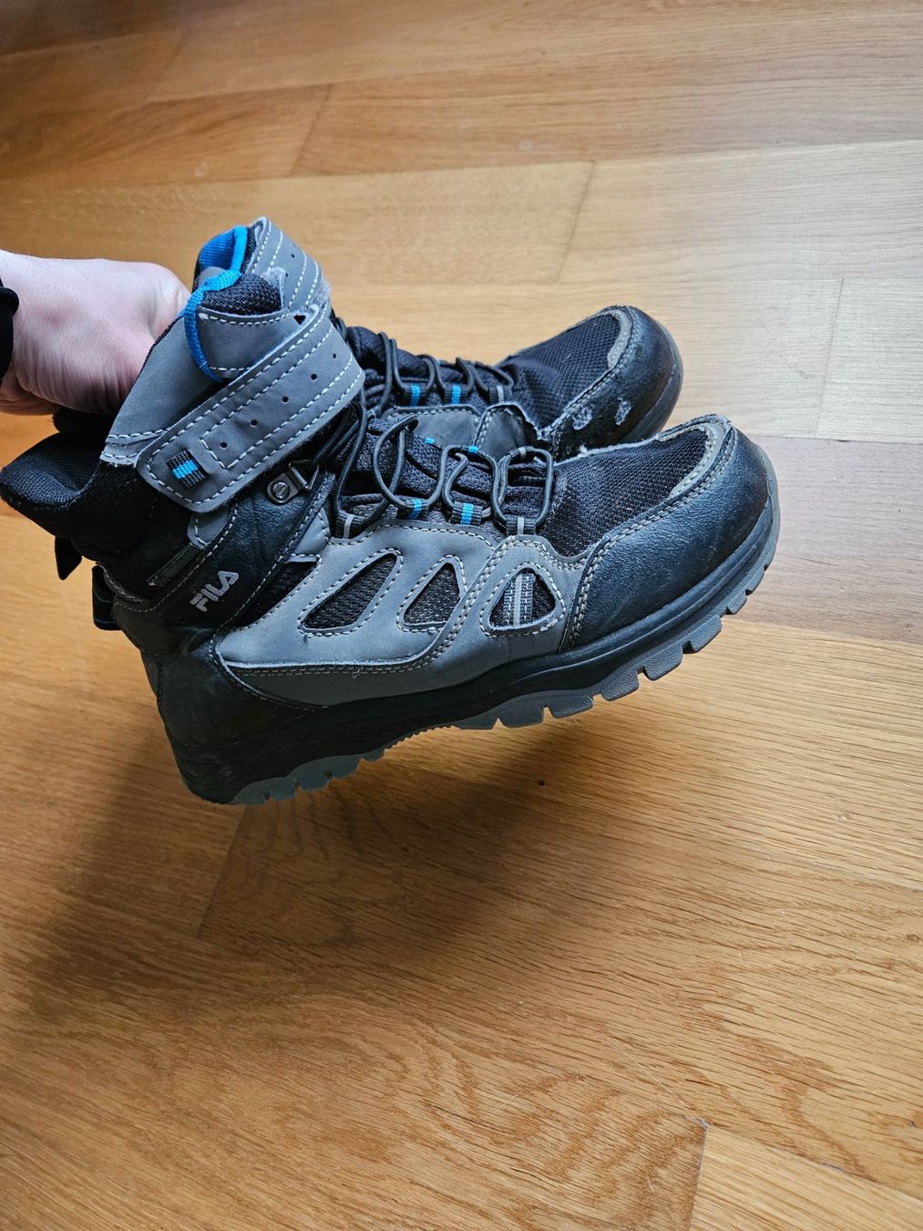 Scarpe da donna: Fila- Kinderschuhe Gr.36 – Usato da Schaffhausen venduto da sabrina915 1