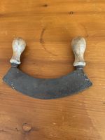 Wiegemesser antik mit Holzgriffen gebrauchter Zustand