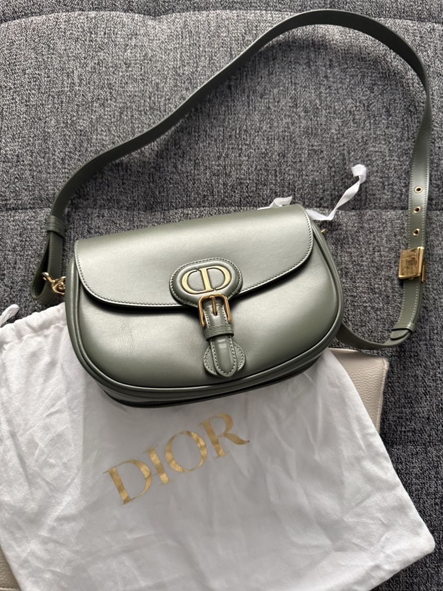 Dior Taschen für Damen: Mittelgrosse Dior Bobby Tasche – Gebraucht aus Hergiswil NW von Chogu