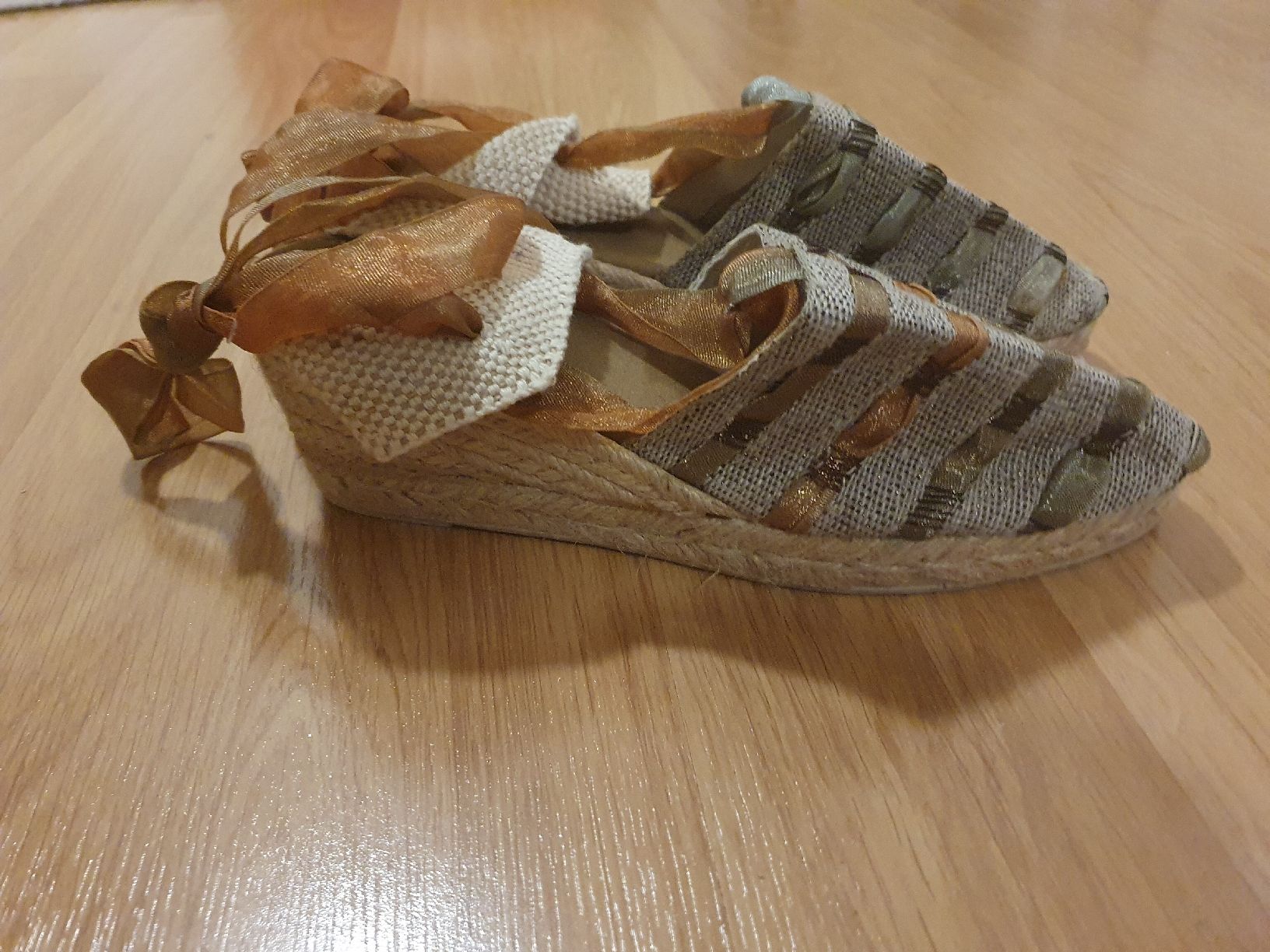 Scarpe da donna: neue Sandalen – Nuovo e nell'imballaggio originale da St. Gallen venduto da 1811123 2