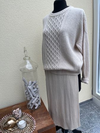 Strickensemble von Max Mara Pulli Gr. M Jupe G. XS