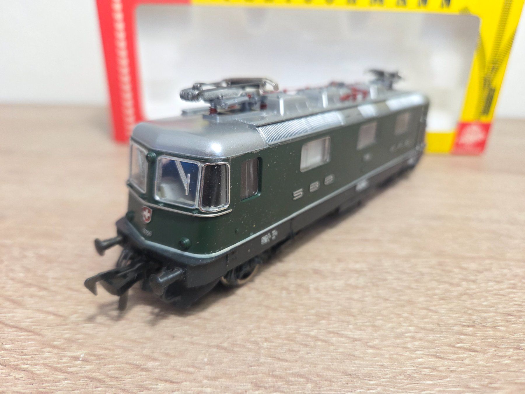 Fleischmann Modellini di ferrovie: Fleischmann 4340 E-Lok Re 4/4 SBB Digital H0 – Usato da St-Aubin-Sauges venduto da Lo_Go 2