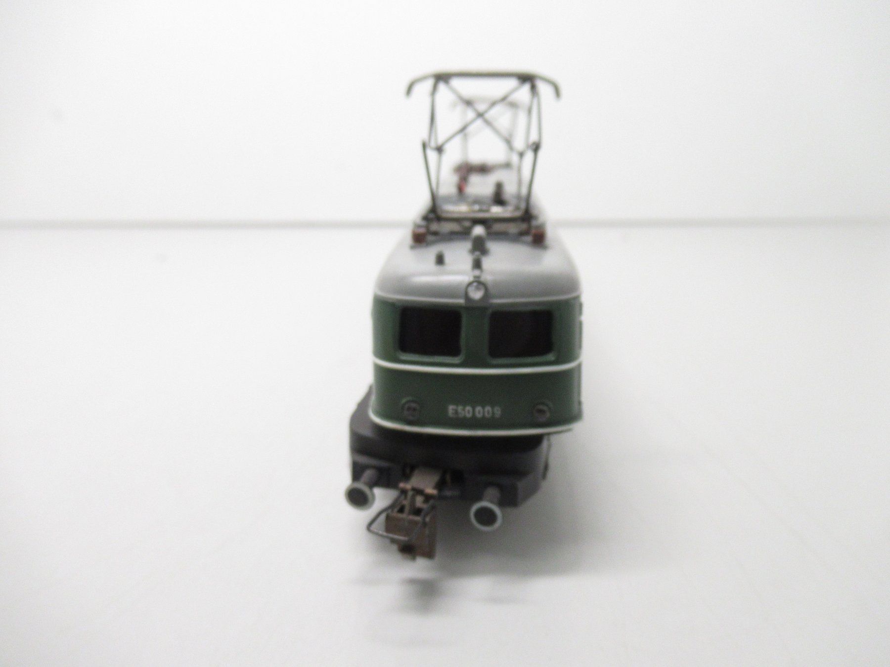 Trix Modellini di ferrovie: Trix Express 2233 E-Lok BR E 50 Deutsche Bahn Analog DC 3-L – Usato da Basel venduto da mhmarken 3