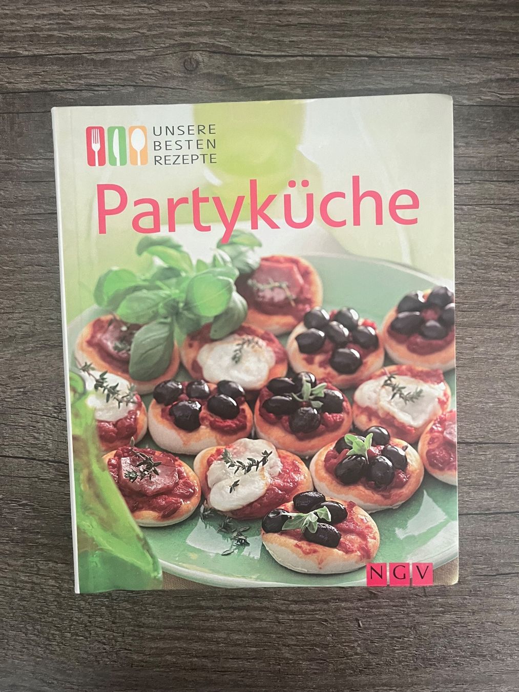 Libri: Rezepte Partyküche – Nuovo (secondo la descrizione) da Spiez venduto da nomii20