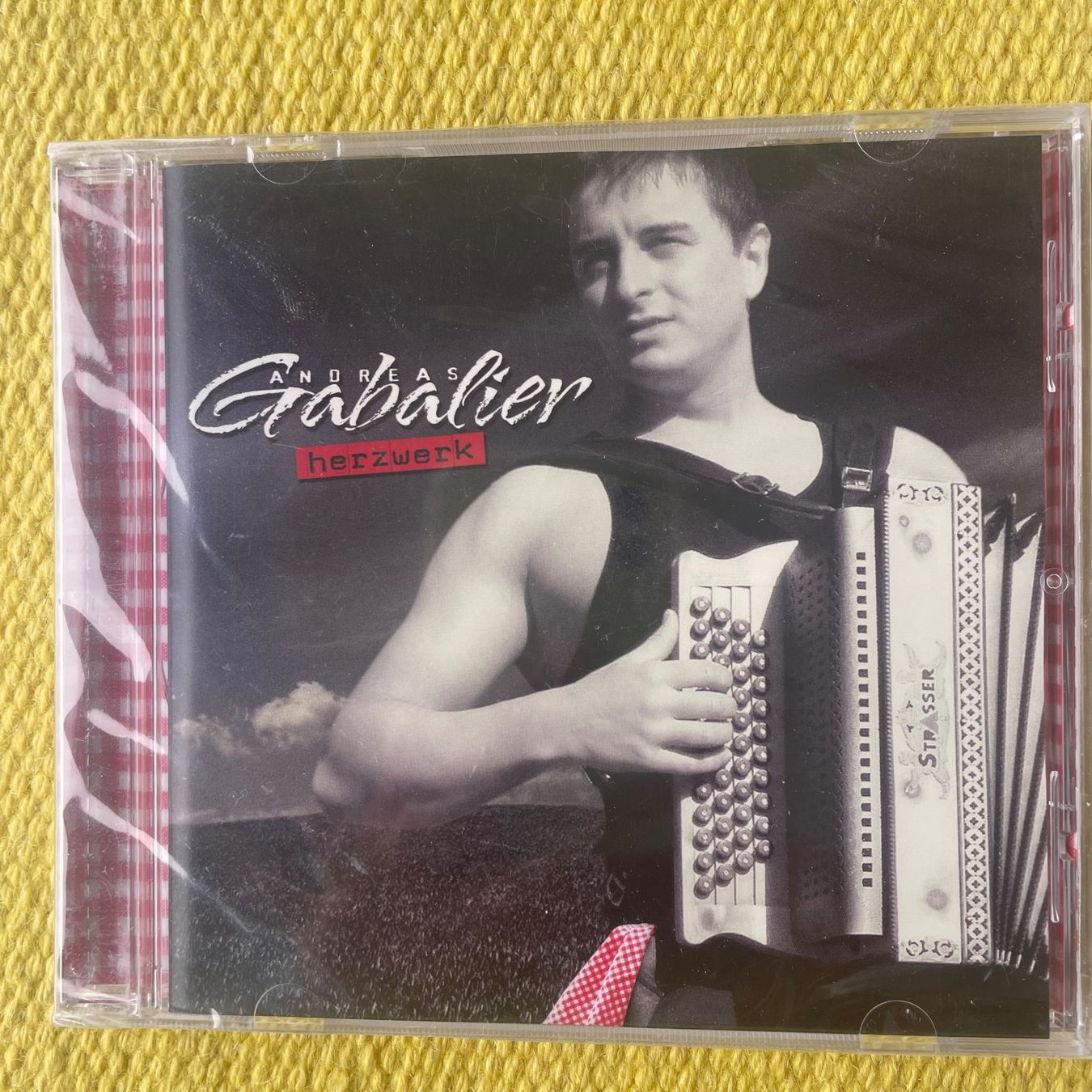 CDs: ANDREAS GABALIER-(NEU) HERZWERK – Neu und originalverpackt aus Rorschacherberg von CD-Roli