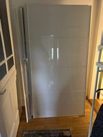 PAX Schrank Türen abzugeben.