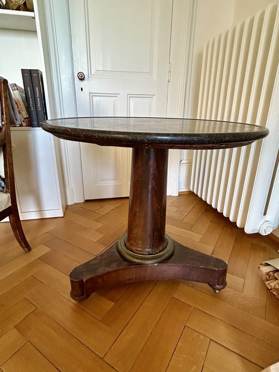 Tavoli: Gueridon Louis Philippe dessus marbre – Usato da Neuchatel venduto da qui_5zc2 1