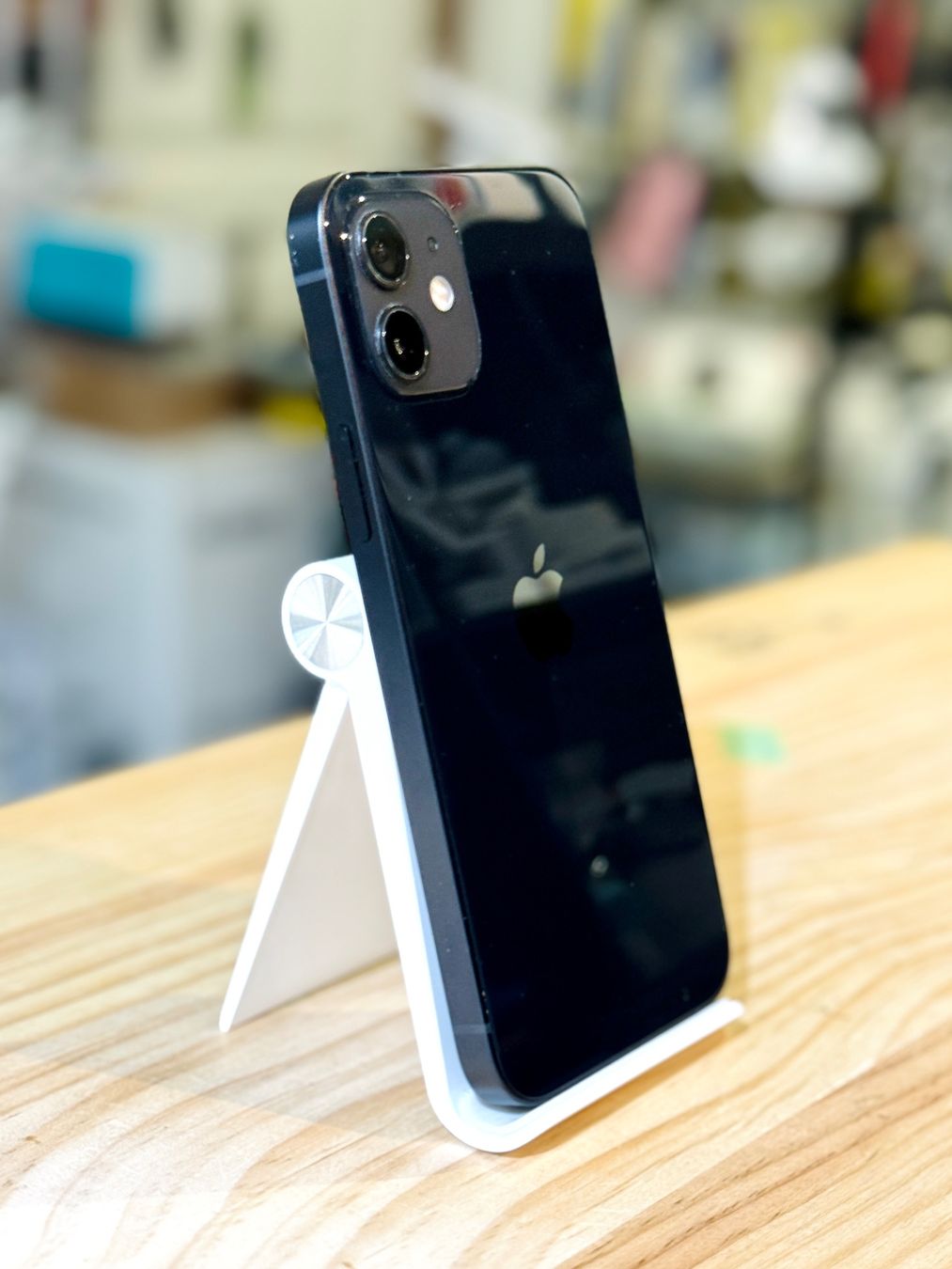 Apple Telefoni cellulari / Smartphones: Châssis Complet iPhone 12Noir -Connecteur de Charge+Batterie – Usato da Morges venduto da DA-repa 2