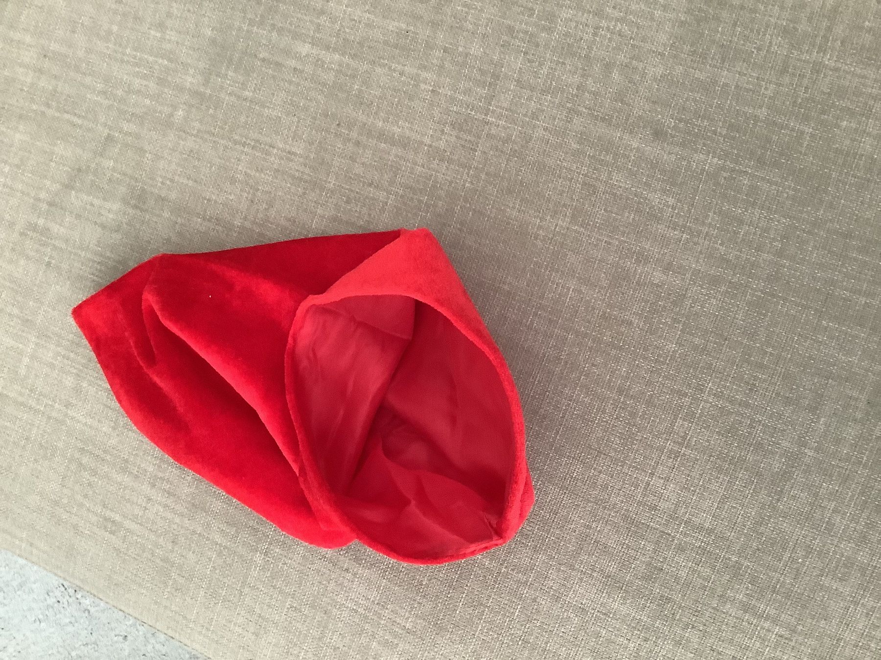 Borse: Velvety red bag – Nuovo (secondo la descrizione) da Zürich venduto da eli_685m 1