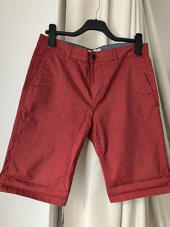 Pantaloni:  Herren-Shorts Esprit - Grösse 30 – Usato da Baar venduto da leo_j8vl 1