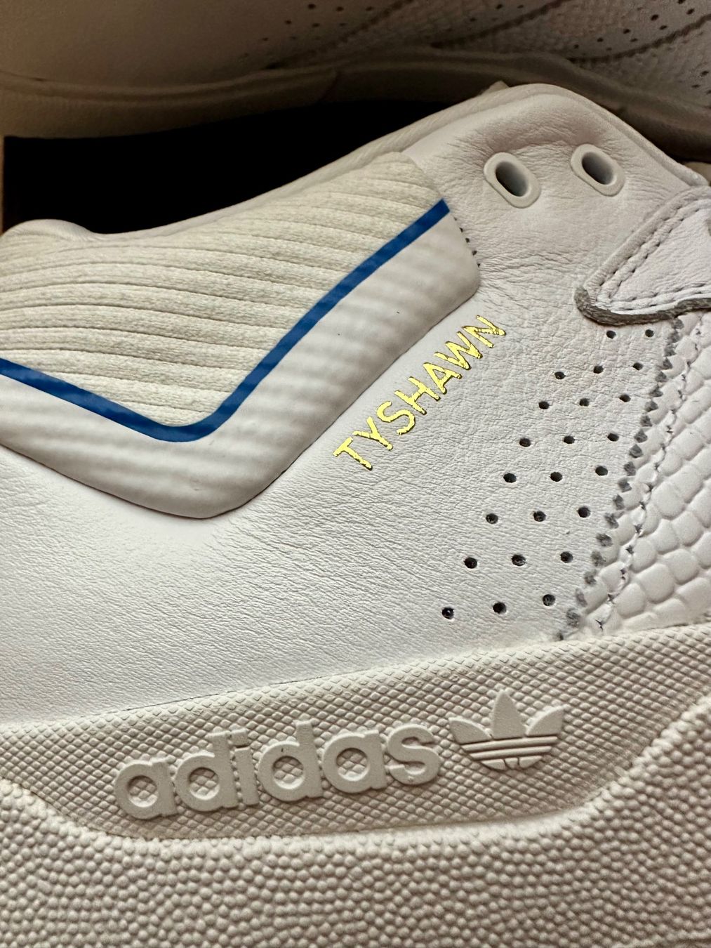 Scarpe da uomo: Adidas Tyshawn Mid - NEU! – Usato da Mels venduto da fatjon.j.p 3