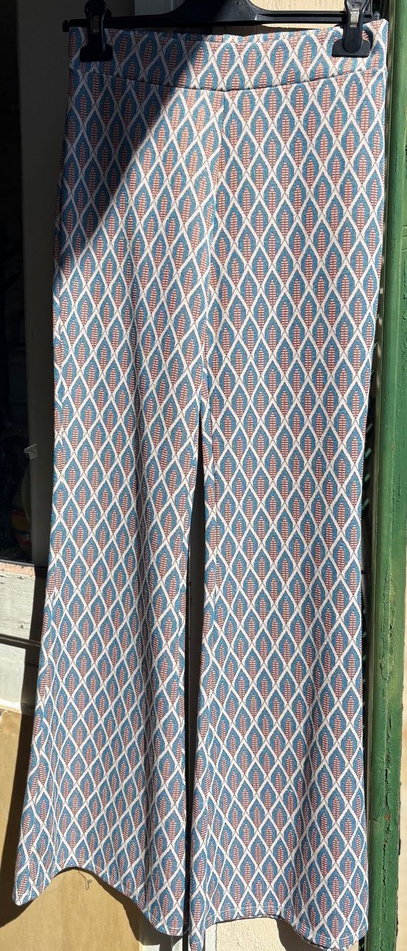 Hosen: Pantaloni donna! M – Neu und originalverpackt aus Locarno von DBSiesta