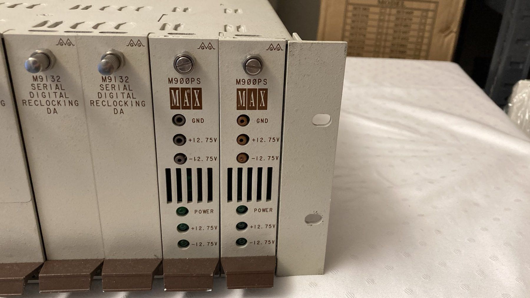 Sonstiges Zubehör: Grass Valley MAX900 Studio-Rack mit Video-Modulen – Gebraucht aus Dietikon von Rima57 4