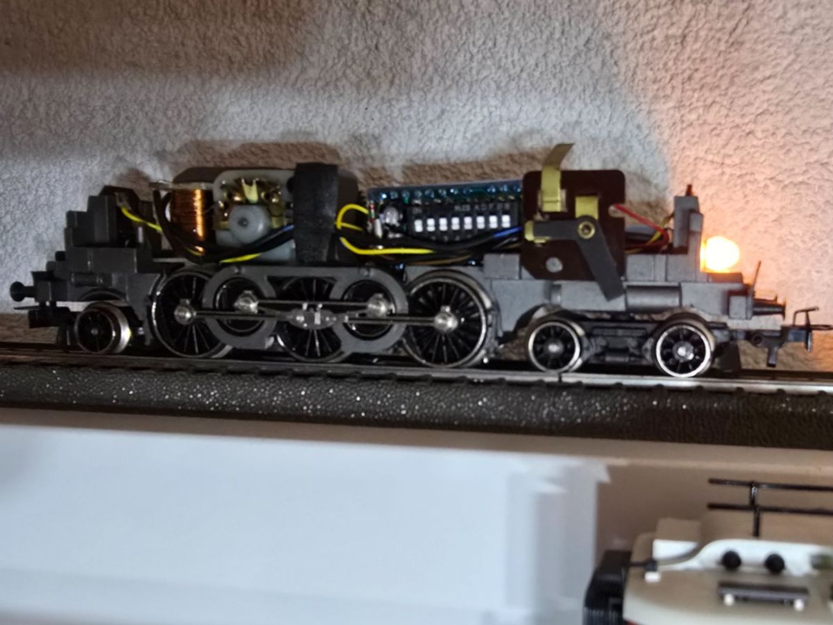Märklin Modellini di ferrovie: Märklin 3151 Ae 3/6  10460  Digital – Usato da Mauren TG venduto da Defrancesco 8