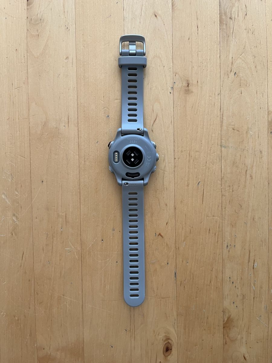 Garmin Smartwatch: Garmin Forerunner 255s Grau - Top Zustand – Gebraucht aus Basel von Tobias.99 1