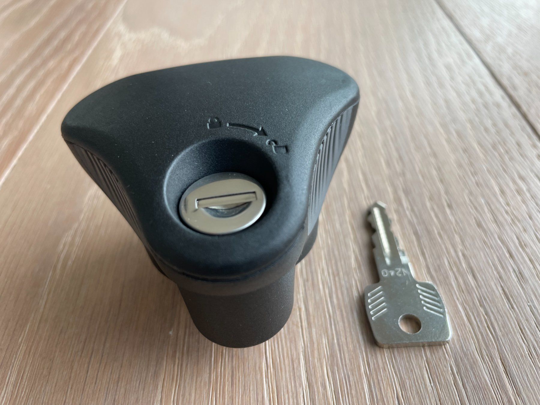 Thule Pezzi di ricambio: Thule AcuTight Knob 528001 – Nuovo e nell'imballaggio originale da Fehraltorf venduto da Nootka 2