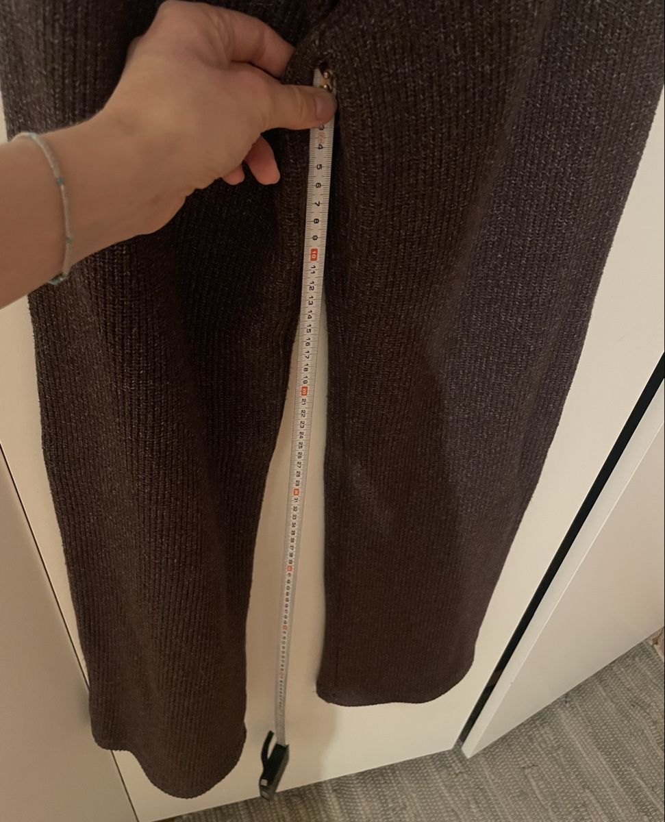 Zara Pantaloni: ALLES RAUS Strickhose Herbst/Winter – Usato da Kloten venduto da simones.thriftshop 3